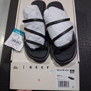 REEF WILLOW AVA Black Slip On Thongs Black CJ6539 Size 7 & 8